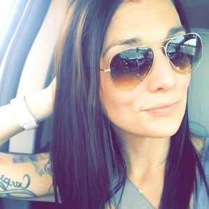 Meet your Posher, Beth